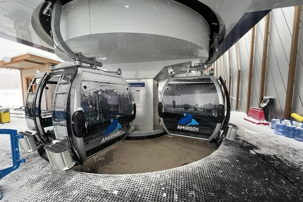 New cable car launched in Amirsoy ski resort